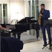 Doy clases particulares de saxofón y general de música